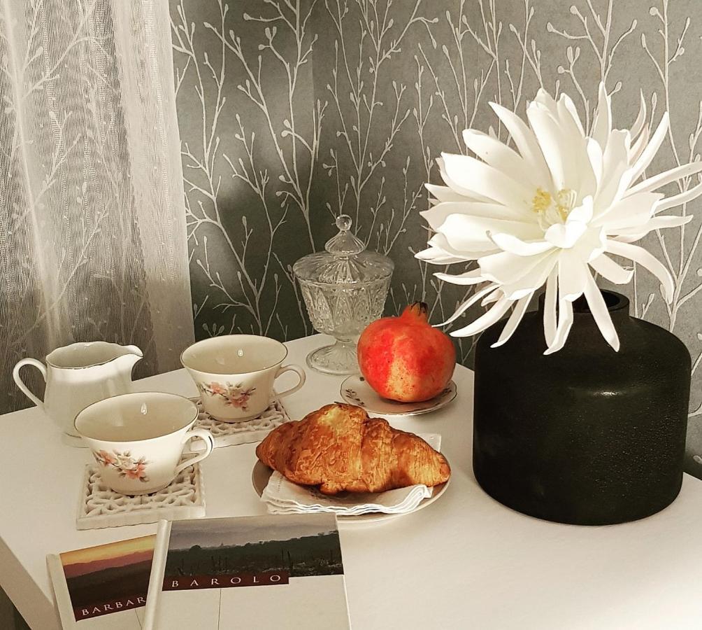 مبيت وإفطار Narzole Cortile Gancia - Sweet House المظهر الخارجي الصورة